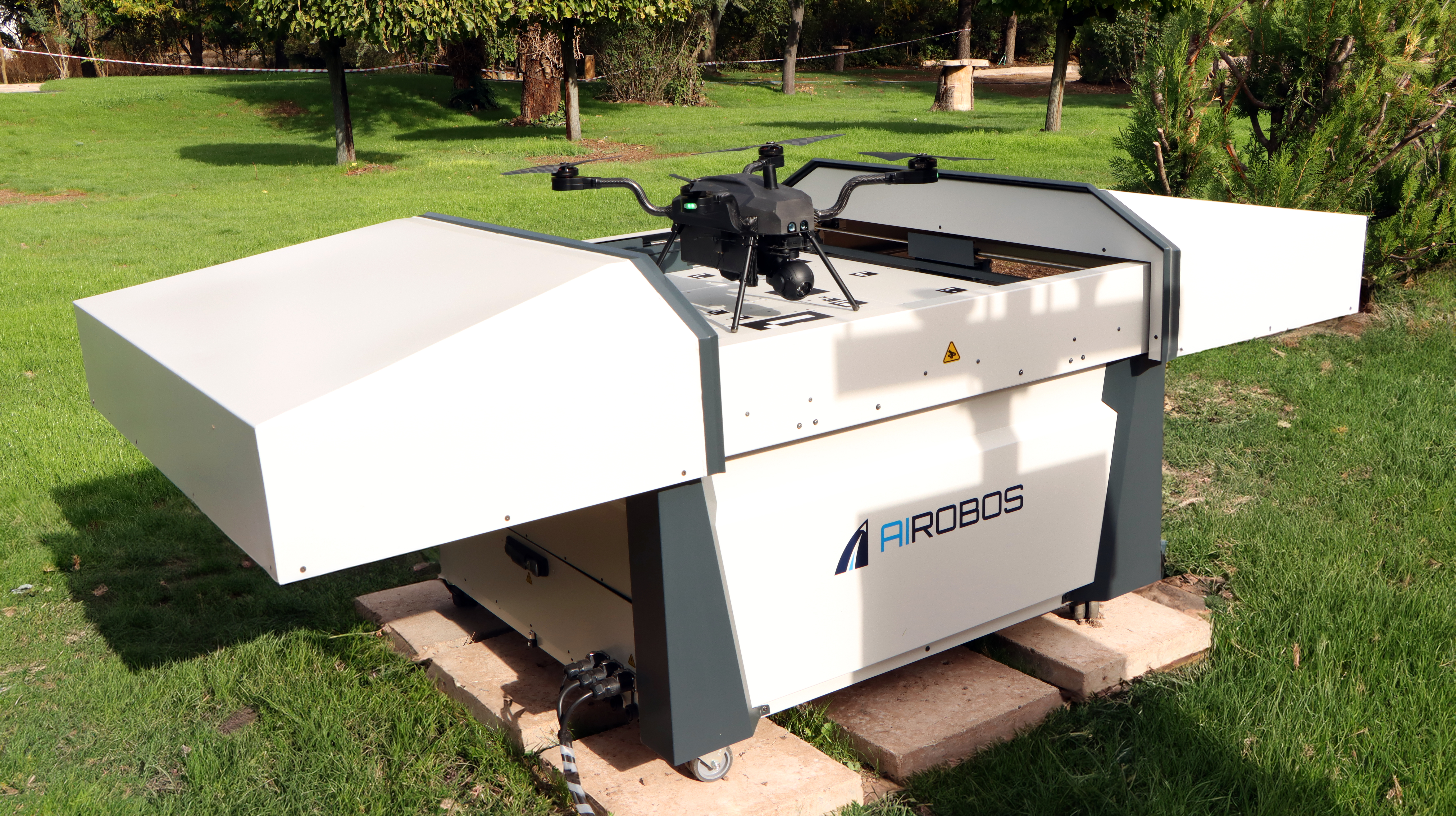 AIROBOS Otonom Drone İstasyonu